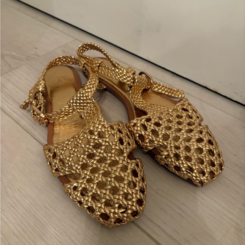 Gold woven sandal Zara 38